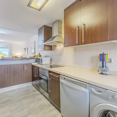 Horno Cl * Playa Paraiso (Tenerife)