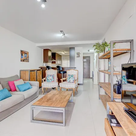 Apartamento Horno Cl Playa Paraíso