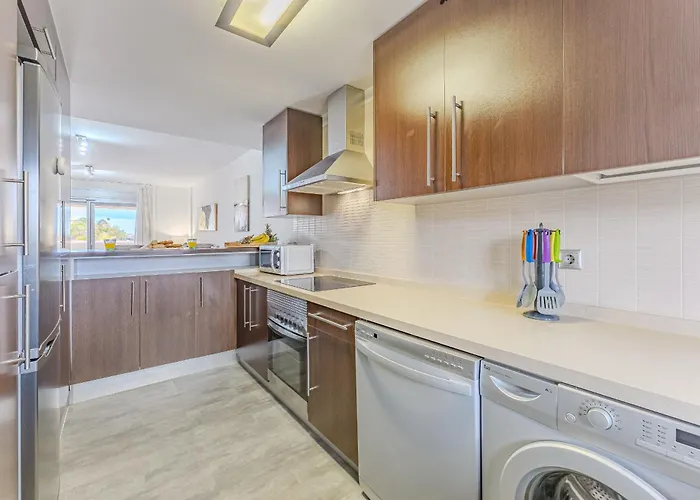 Horno Cl * Playa Paraiso (Tenerife)