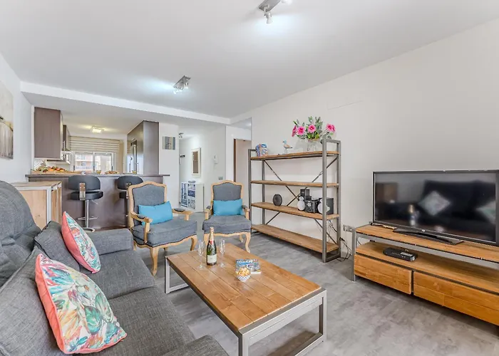 Horno Cl Apartamento Playa Paraiso (Tenerife)